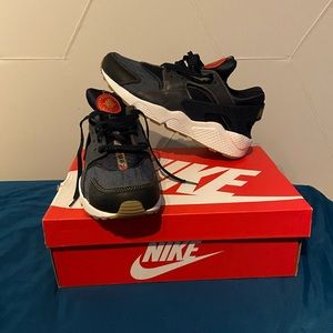 Nike Air Huarache Run SE